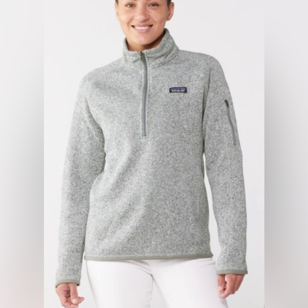 Patagonia Women's Light Gray Quarter-Zip Sweatshirt